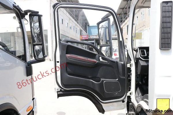 JAC Shuailing S9 170hp 4X2(6 wheels) 5.73m Single Row Stake Truck (China VI) Cab (1) | 86Trucks