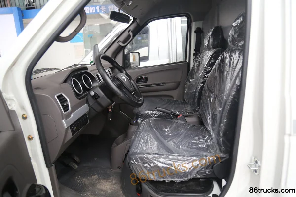 Yuchai New Energy Yuda V7 version haute 3,2T 2 places camion fourgon électrique 5,265 m 46,36 kWh Cabine (3) | 86Trucks