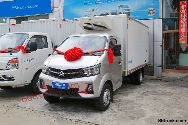 Changan Kuayue Wang X7 1,6 L 122 ch 4X2(6 roues) essence camion frigorifique 3,51 m Extérieur (3) | 86Trucks