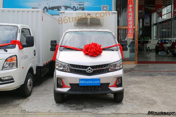 Changan Kuayue Wang X7 1,6 L 122 ch 4X2(6 roues) essence camion frigorifique 3,51 m Extérieur (2) | 86Trucks