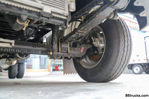 Changan Kuayue Wang X7 1,6 L 122 ch 4X2(6 roues) essence camion frigorifique 3,51 m Châssis (3) | 86Trucks