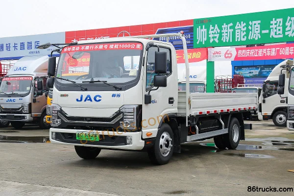 JAC Shuailing HS6 4.5T 4.22m single-row plug-in hybrid flatbed light truck 15.5kWh 4X2(6 wheels) Exterior (3) | 86Trucks