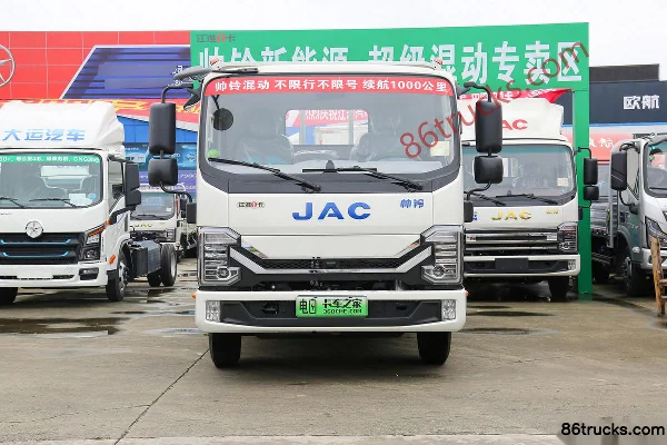JAC Shuailing HS6 4.5T 4.22m single-row plug-in hybrid flatbed light truck 15.5kWh 4X2(6 wheels) Exterior (2) | 86Trucks