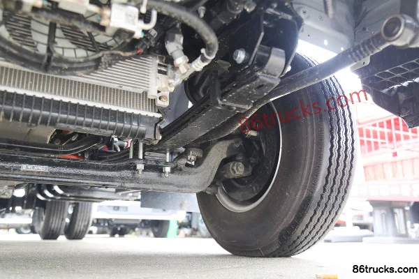 JAC Shuailing HS6 4.5T 4.22m single-row plug-in hybrid flatbed light truck 15.5kWh 4X2(6 wheels) Chassis (3) | 86Trucks