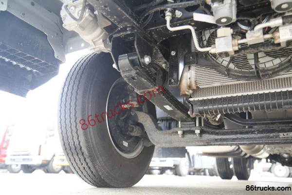 JAC Shuailing HS6 4.5T 4.22m single-row plug-in hybrid flatbed light truck 15.5kWh 4X2(6 wheels) Chassis (2) | 86Trucks