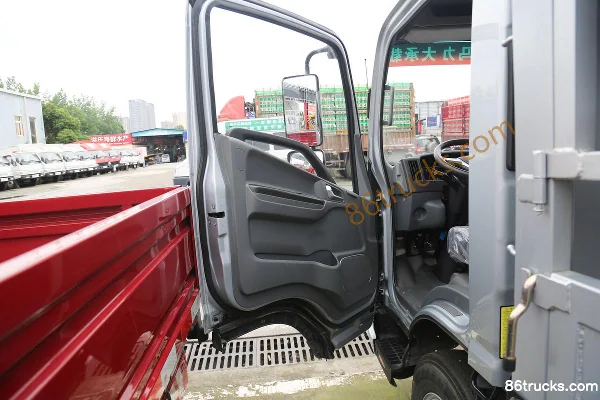 JAC Shuailing S3 129hp 4X2(6 wheels) 3.145m double-row stake truck Cab (1) | 86Trucks