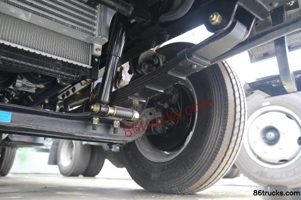 NanJun Ruibao Deluxe Edition 102 hp 4X2(6 wheels) 3.3m Double Row Flatbed Micro Truck Chassis (3) | 86Trucks