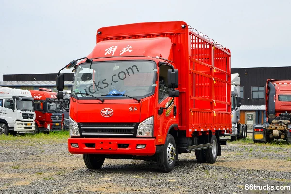 FAW Jiefang Hu VH 2.5L Diesel 155hp 4X2(6 wheels) Fast Gear 8-Speed 4.16m Single Row Stake Truck Exterior (3) | 86Trucks