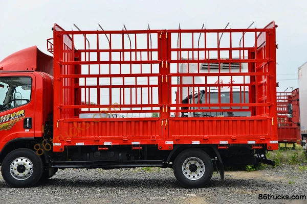 FAW Jiefang Hu VH 2.5L Diesel 155hp 4X2(6 wheels) Fast Gear 8-Speed 4.16m Single Row Stake Truck Body (2) | 86Trucks