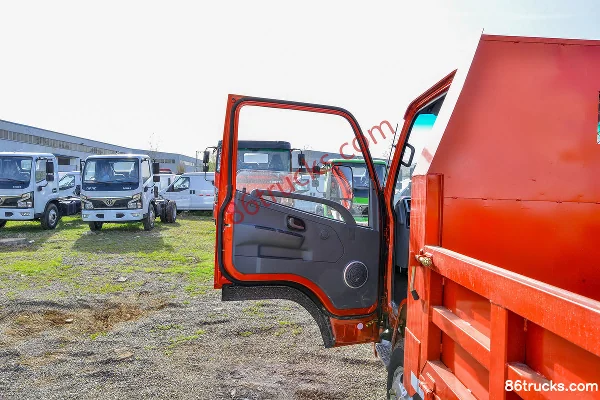 Dongfeng Furika W15 102hp 4X2(6 wheels) 3.05m dump truck (red) Cab (1) | 86Trucks