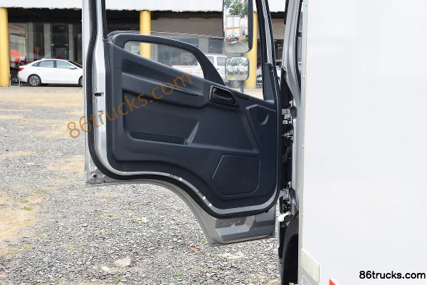 FAW Jiefang Hu VH Bingbing 160 ch 4X2(6 roues) 4,05 m camion frigorifique Cabine (2) | 86Trucks