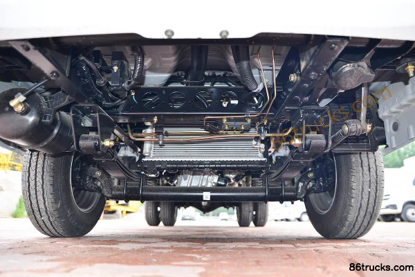 Dongfeng T5 1.6L Gasoline 122 hp 4X2(6 wheels) Dongan 5-Speed 3.4m Single Row Flatbed Truck Chassis (1) | 86Trucks