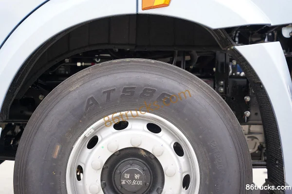 JAC Star X5 Heavy Truck 510 hp 6X4(10 wheels) LNG Tractor Truck Chassis (3) | 86Trucks