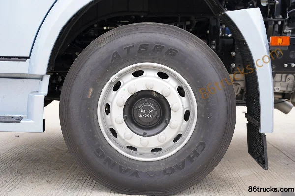 JAC Star X5 Heavy Truck 510 hp 6X4(10 wheels) LNG Tractor Truck Chassis (1) | 86Trucks