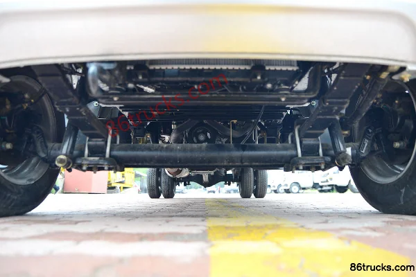 Dongfeng T3 1.6L 123hp 4X2(6 wheels) gasoline 3.7m single-row van mini truck Chassis (1) | 86Trucks