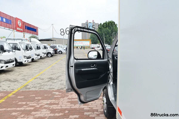 Dongfeng T3 1.6L 123hp 4X2(6 wheels) gasoline 3.7m single-row van mini truck Cab (1) | 86Trucks