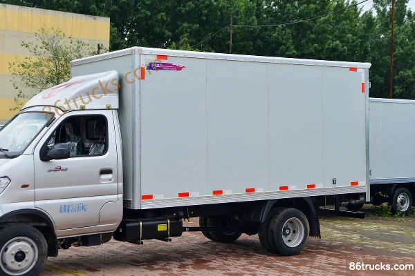Dongfeng T3 1.6L 123hp 4X2(6 wheels) gasoline 3.7m single-row van mini truck Body (1) | 86Trucks