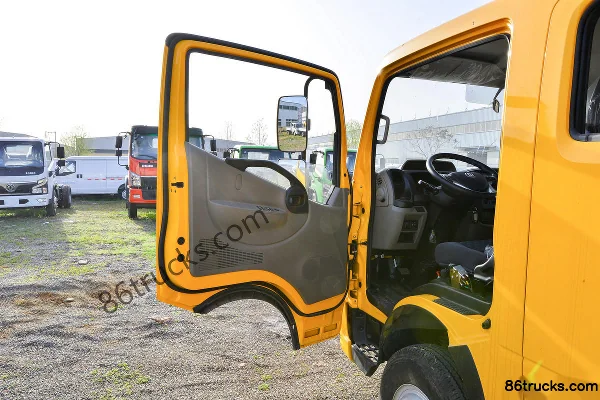 Dongfeng FuruiKa F6 126hp 4X2(6 wheels) 3.13m Dump Truck Cab (1) | 86Trucks