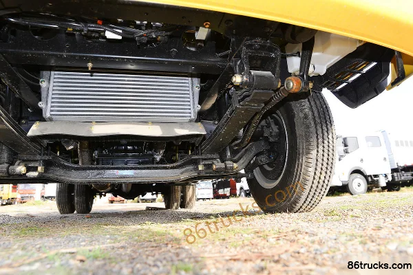 Dongfeng FuruiKa F6 126hp 4X2(6 wheels) 3.13m Dump Truck Chassis (3) | 86Trucks