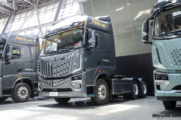 Dongfeng Liuqi Chenglong HK 680 hp 6X4(10 wheels) AMT automatic tractor truck Exterior (3) | 86Trucks
