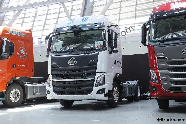Dongfeng Liuqi Chenglong H7 Poids lourd 480 ch 4X2(6 roues) Tracteur routier AMT automatique (Dongfeng Cummins 12 L) Extérieur (3) | 86Truck