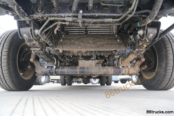 Foton Xiangling M2 Pro 2.0L 122 hp 4X2(6 wheels) CNG 4m Single Row Van Mini Truck Chassis (1) | 86Trucks