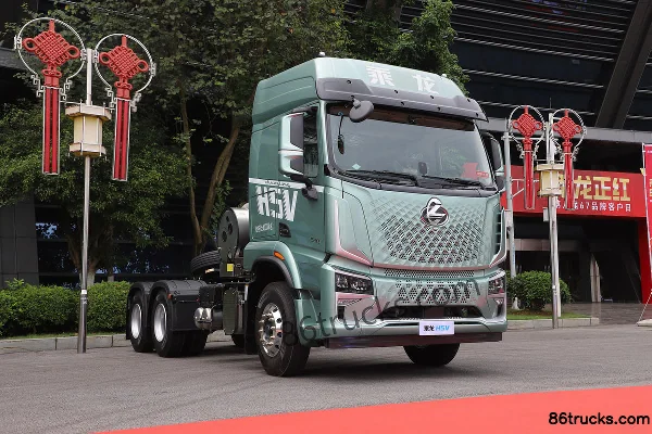 Dongfeng H5V 14.8L LNG 540hp 6X4(10 wheels) Fast Gear 12-Speed Tractor Truck Exterior
