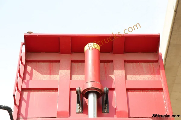 NanJun Ruiyu K68D 270 hp 8X2(10 wheels) 6m Dump Truck (Red) Body (1) | 86Trucks