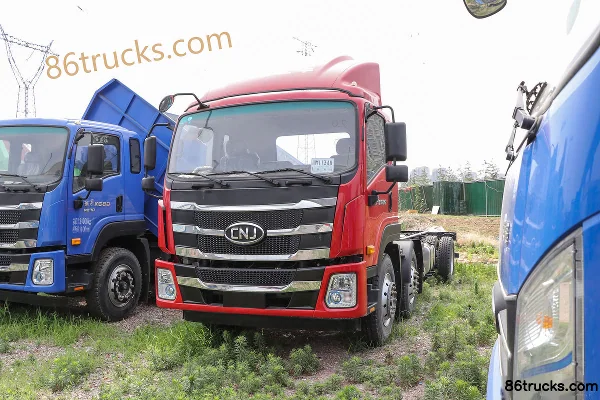 NanJun Ruiyu K68G 230 ch 6X2(8 roues) camion à ridelles 7,8 m Extérieur (3) | 86Trucks