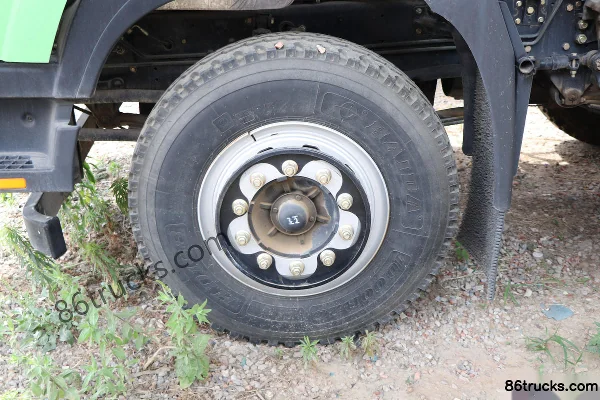 NanJun Ruiyu K68D 270hp 8X2(10 wheels) 6m Dump Truck Chassis (3) | 86Trucks