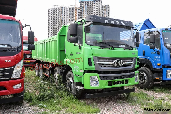 NanJun Ruiyu R60D 270 hp 8X4(12 wheels) 6m Dump Truck Exterior