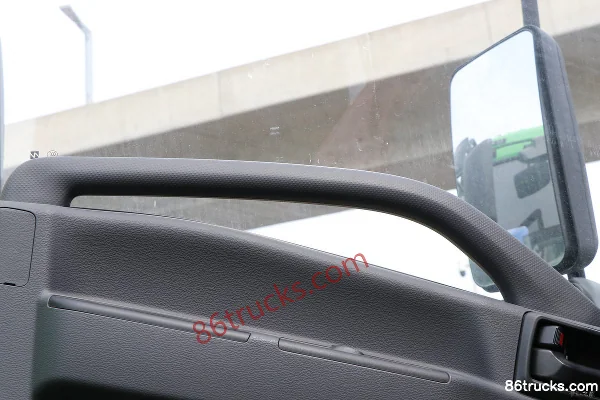 NanJun Ruijie D50 185hp 4X2(6 wheels) 4.3m Dump Truck (China VI) Cab (2) | 86Trucks