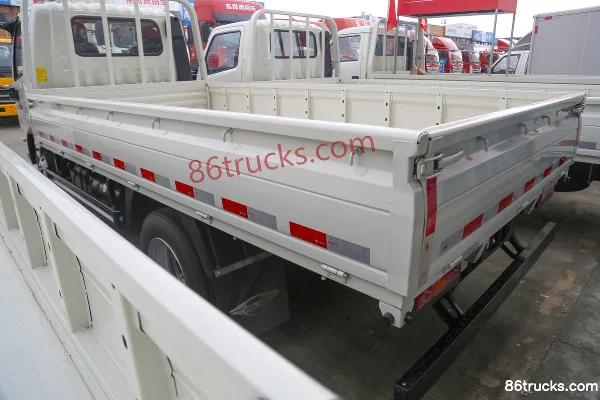 Shidai Linghang S1 2.5L Diesel 145hp 4X2(6 wheels) WLY 6-Speed 3.85m Single Row Flatbed Light Truck Body (3) | 86Trucks
