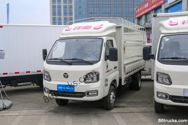 Foton Xiangling M2 Pro Luxury 2.0L 144hp 4X2(6 wheels) Gasoline 3.7m Single Row Stake Truck Exterior (3) | 86Trucks
