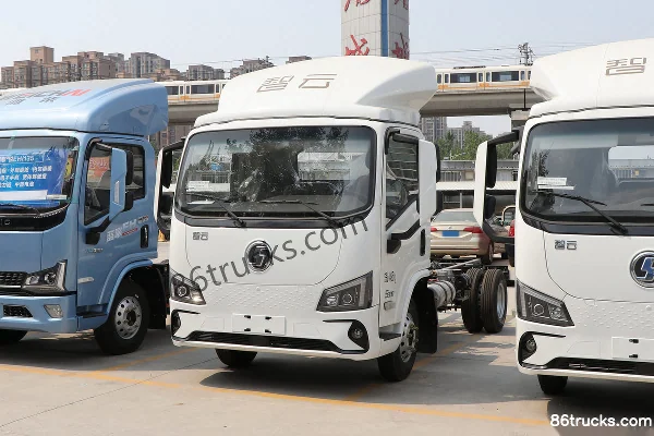 SHACMAN Commercial Vehicle Zhiyun S300 4.5T 4.2m Single Row Pure Electric Cargo Truck with Grille (Air Brake) 100.46kWh 4X2(6 wheels) Exteri