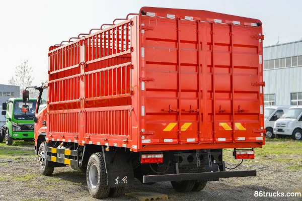 Dongfeng FuruiKa F7 170hp 4X2(6 wheels) 4.8m half-row stake truck Body (3) | 86Trucks