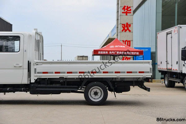 Foton Aoling M Card 2.0L 144hp 4X2(6 wheels) Gasoline 2.7m Double Row Flatbed Light Truck (Hydraulic Brake) Body (2) | 86Trucks