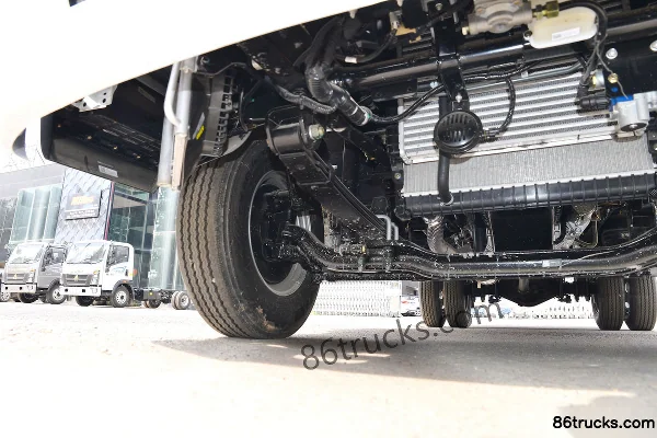 Foton Aoling Jieyun Youth Invincible Edition 146hp 4X2(6 wheels) 4.085m refrigerated truck Chassis (2) | 86Trucks