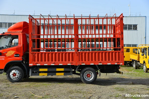 Dongfeng Furika F6 170 hp 4X2(6 wheels) 3.8m semi-row flatbed light truck (China VI) (axle ratio 4.33) Body (2) | 86Trucks