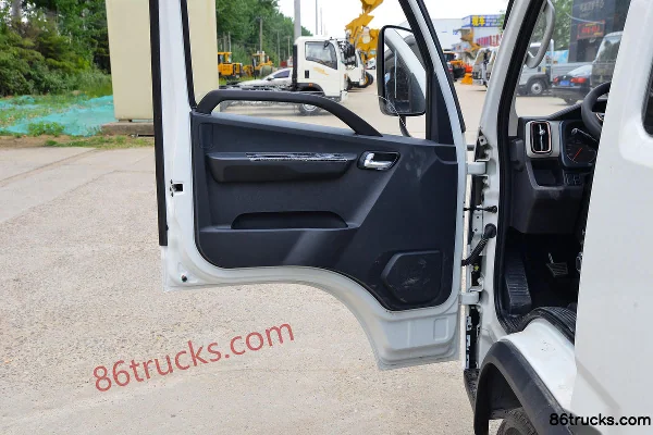 Foton Aoling V Card 1.6L 105 hp 4X2(6 wheels) CNG 3.535m Crew Cab Flatbed Light Truck (2) | 86Trucks