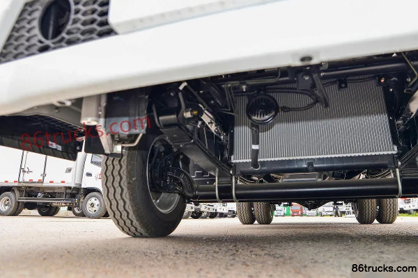 Foton Aoling V Card 1.6L 105 hp 4X2(6 wheels) CNG 3.535m Crew Cab Flatbed Light Truck Chassis (2) | 86Trucks