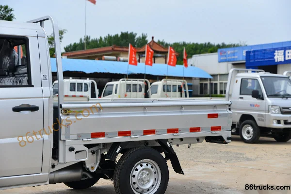 Foton Xiangling V1 1,2L 91ch 4X2(6 roues) 2,05m cabine double camion plateau Carrosserie (1) | 86Trucks