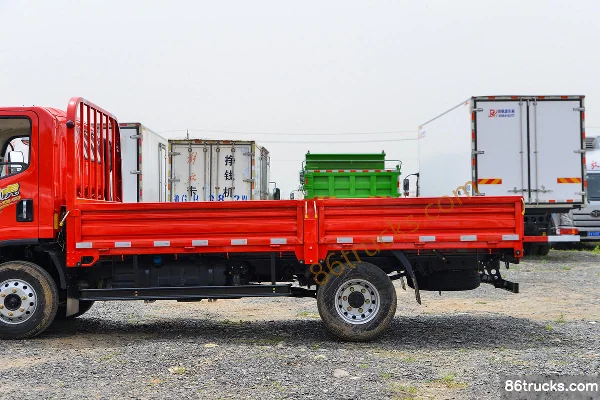FAW Jiefang Hu VH 160hp 4X2(6 wheels) 4.2m single-row flatbed light truck (WLY 8-speed) Body (2) | 86Trucks