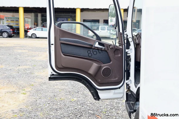 FAW Jiefang Hu VH 160hp 4X2(6 wheels) 4.16m single-row van light truck Cab (2) | 86Trucks