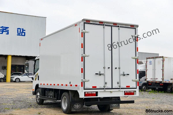 FAW Jiefang Hu VH 160hp 4X2(6 wheels) 4.16m single-row van light truck Body (3) | 86Trucks
