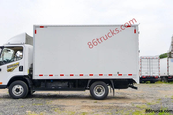 FAW Jiefang Hu VH 160hp 4X2(6 wheels) 4.16m single-row van light truck Body (2) | 86Trucks