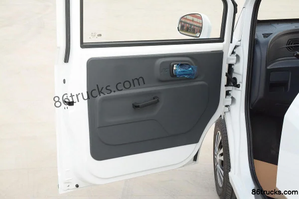 Chengshi 01Pro version luxe 1,8T fourgon fermé électrique pur 3,49 m 17,3 kWh Cabine (2) | 86Trucks