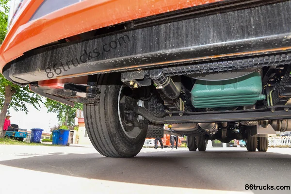 FAW Jiefang J6G 320 ch 4X2(6 roues) camion porteur à ridelles 6,75 m (FAW Jiefang 10 vitesses) Châssis (2) | 86Trucks