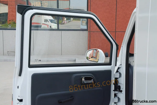 Chengshi X7 PLUS 2.9T 2.855m Single Row Pure Electric Van Mini Truck 28.8kWh 4X2(6 wheels) Interior (2) | 86Trucks