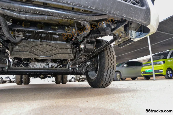 Foton Xiangling M2 1.5L 116 hp 4X2(6 wheels) Gasoline 3.7 m single-row flatbed micro truck (China VI) Chassis (3) | 86Trucks